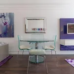 Champs Elysees Apartment